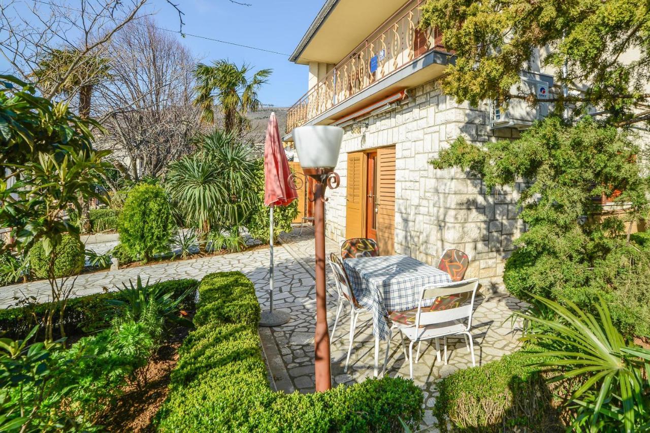Apartments Antic 4255 Selce Exterior photo